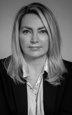 Corinne Paris